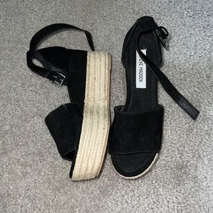 Black Steve Madden platform sandals!